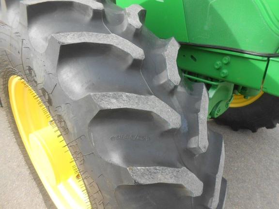 2015 John Deere 6175R