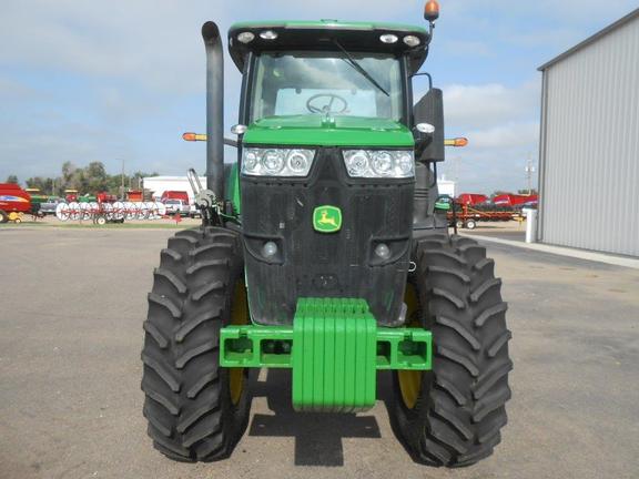 2011 John Deere 7200R