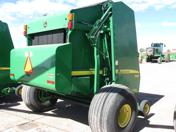 2009 John Deere 568