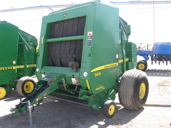 2009 John Deere 568