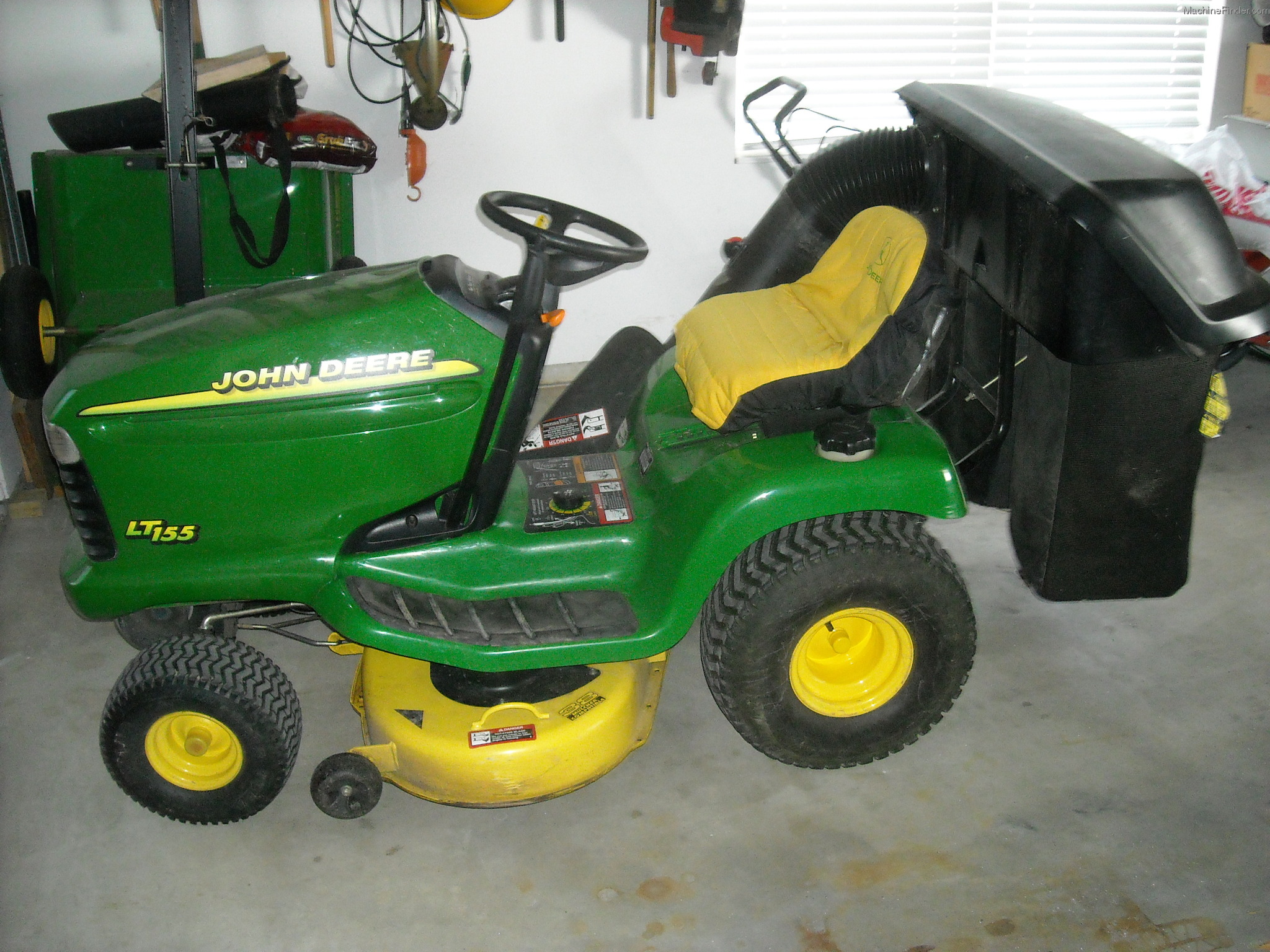 2001 John Deere Lt155 Lawn And Garden And Commercial Mowing John Deere Machinefinder 3521