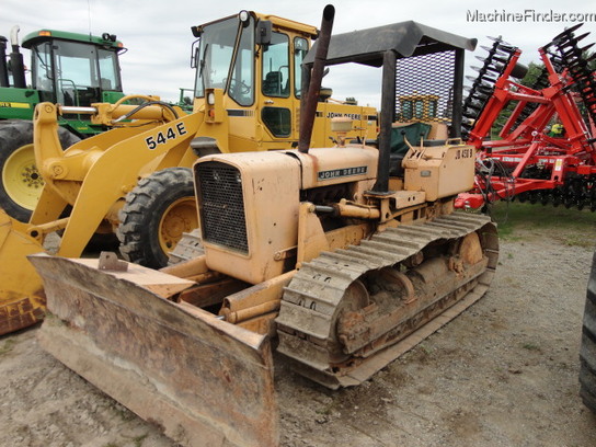 John Deere 450B Crawler Dozer - John Deere MachineFinder