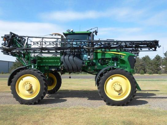 2011 John Deere 4830