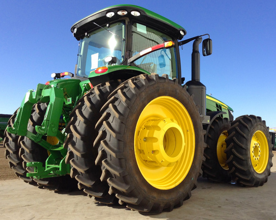 2013 John Deere 8335R