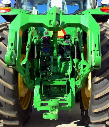 2013 John Deere 8335R