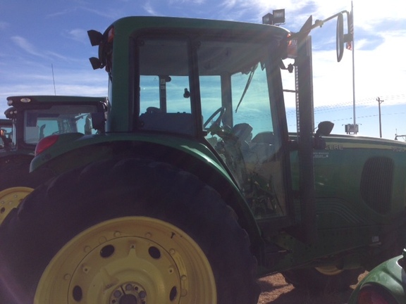 2007 John Deere 7520