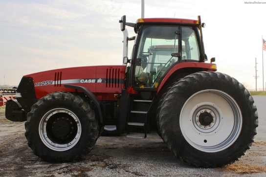 2004 Case IH MX 255