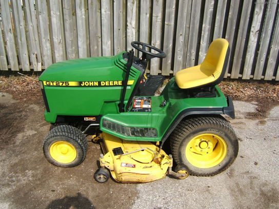 John Deere GT275 W/48