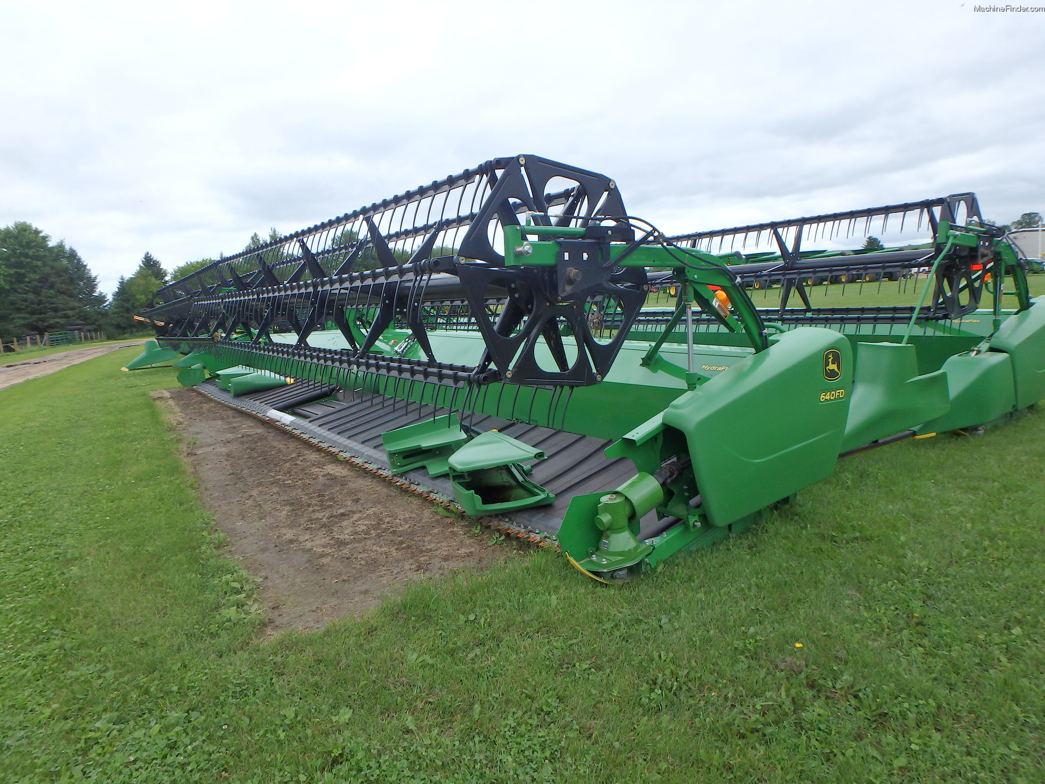 2012 John Deere 640FD Combine Cutting Platforms - John Deere MachineFinder