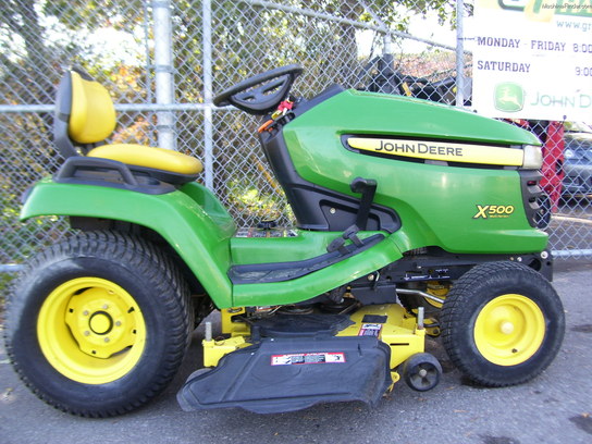 John Deere X500