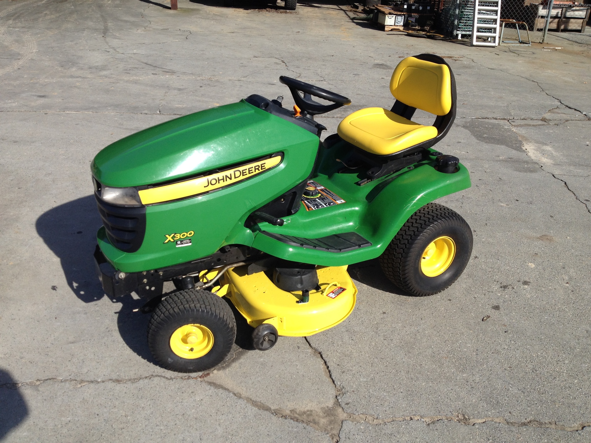 2009 John Deere X300 Lawn & Garden and Commercial Mowing - John Deere ...