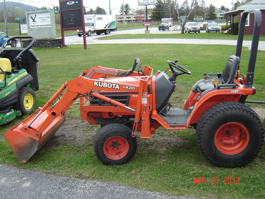 1999 Kubota B2100