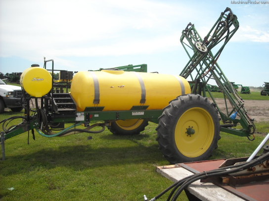 Demco 600 - Pull-Type Sprayers - John Deere MachineFinder