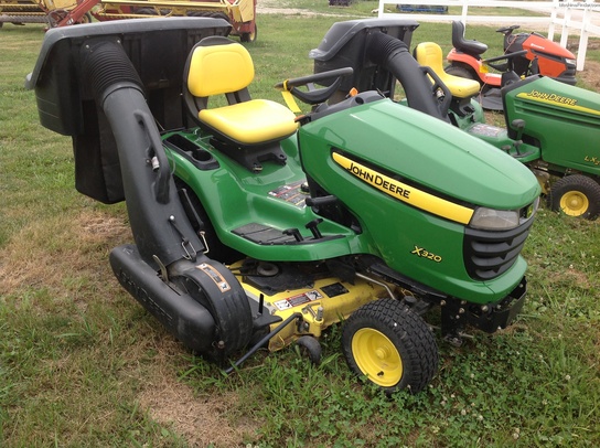 2006 John Deere X320 Lawn & Garden and Commercial Mowing - John Deere ...