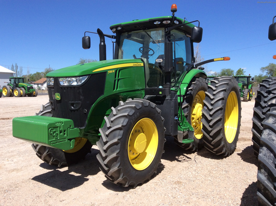 2014 John Deere 7210R Tractors - Row Crop (+100hp) - John Deere ...