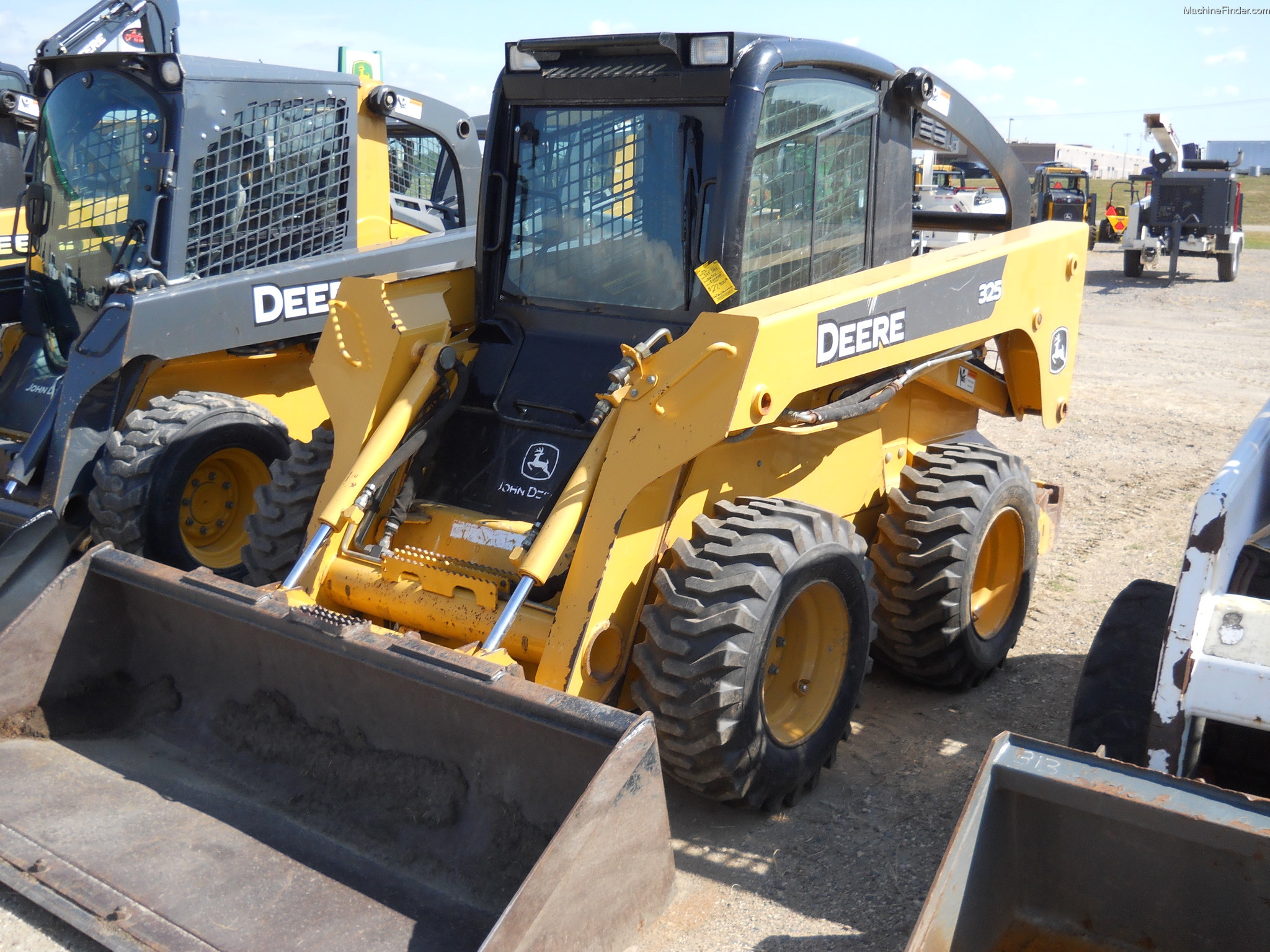 2006 John Deere 325 Skid Steer Loaders - John Deere MachineFinder