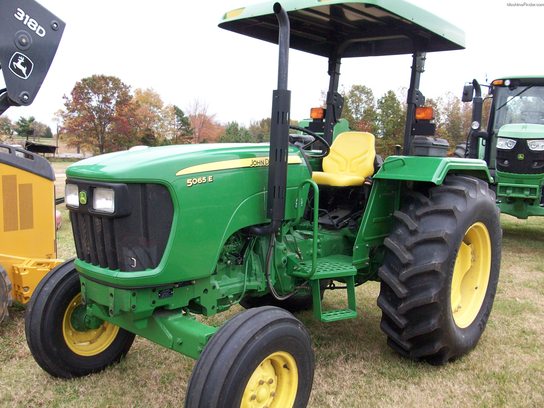 2009 John Deere 5065E Tractors - Utility (40-100hp) - John Deere ...