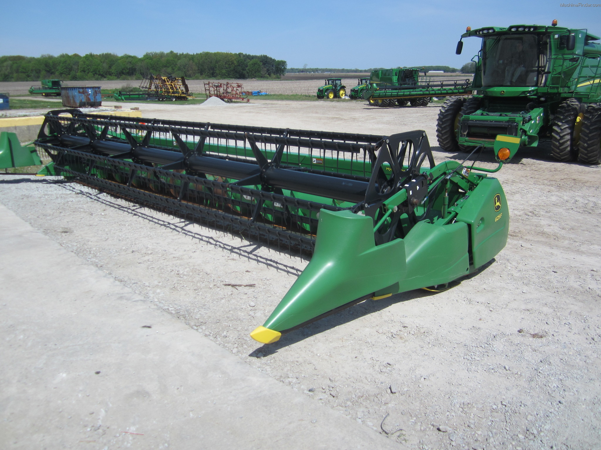 2009 John Deere 625F Combine Cutting Platforms - John Deere MachineFinder