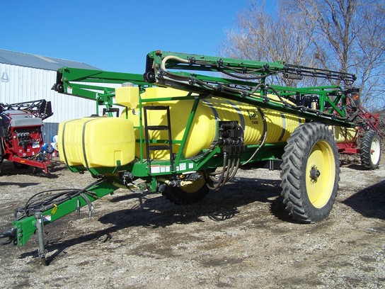 2003 Fast 7400 - Pull-Type Sprayers - John Deere MachineFinder