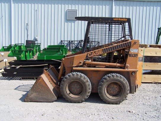 1981 Case 1835 Skid Steer Loaders - John Deere MachineFinder