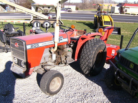 Used Farm & Agricultural Equipment - John Deere MachineFinder