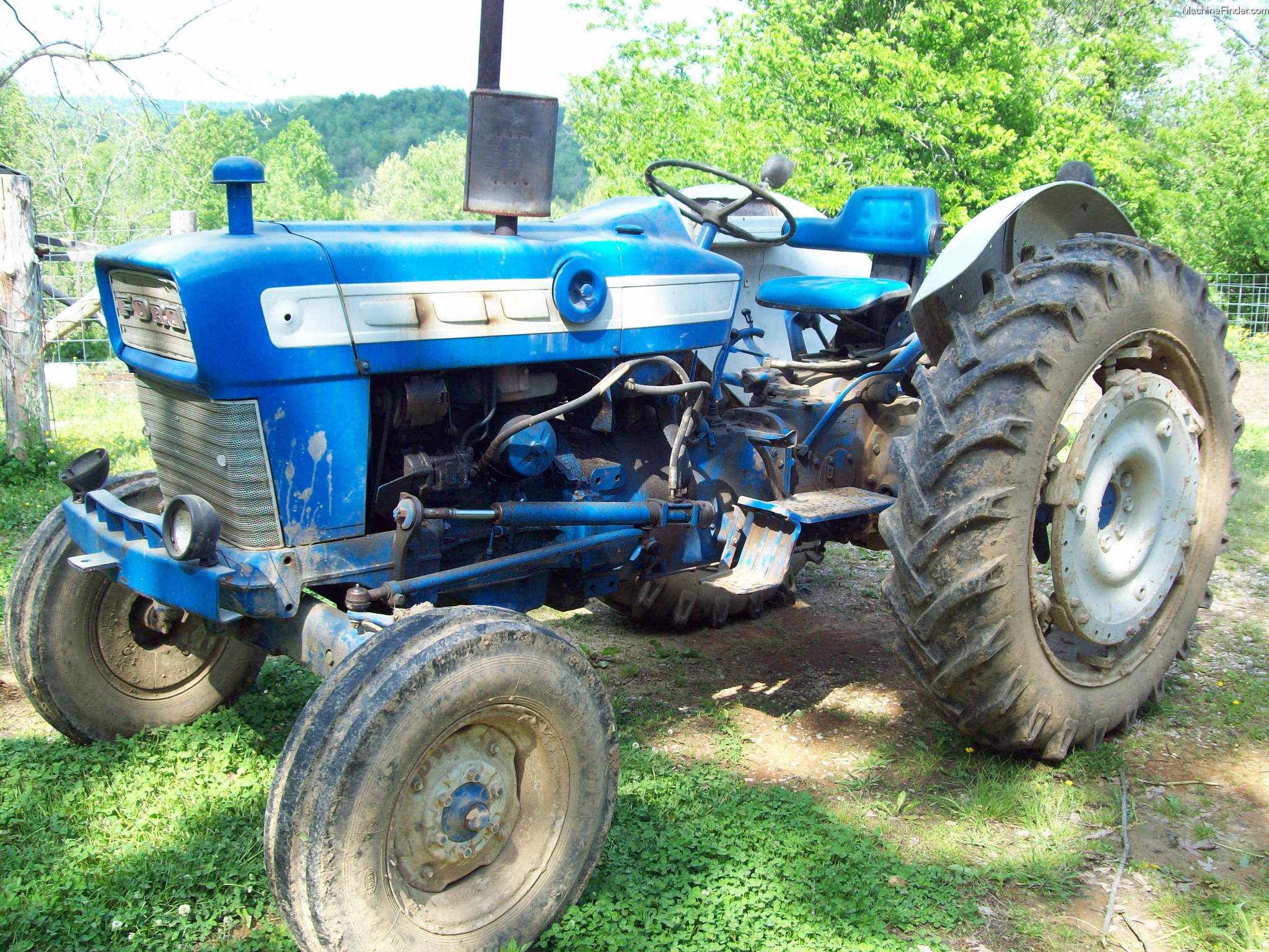 1965 Ford 4000 tractor #10