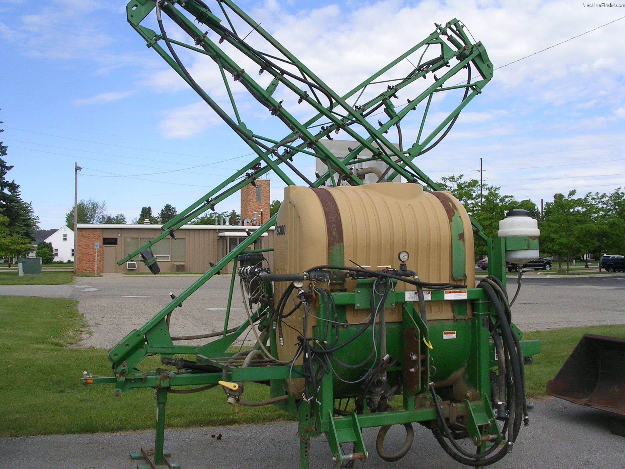 Great Plains AS300 Sprayers - John Deere MachineFinder