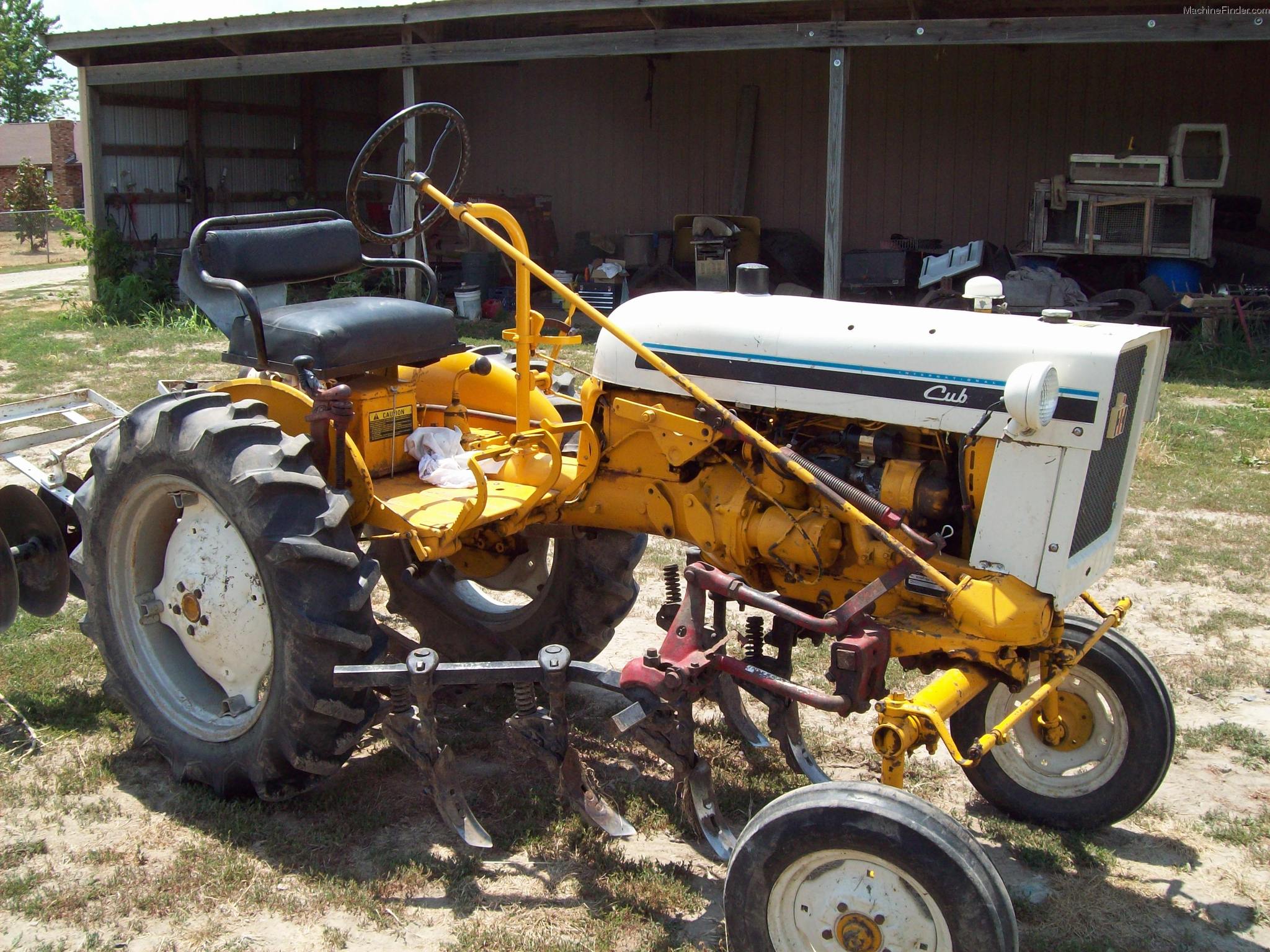 1977 International Harvester CUB Tractors - Utility (40-100hp) - John ...