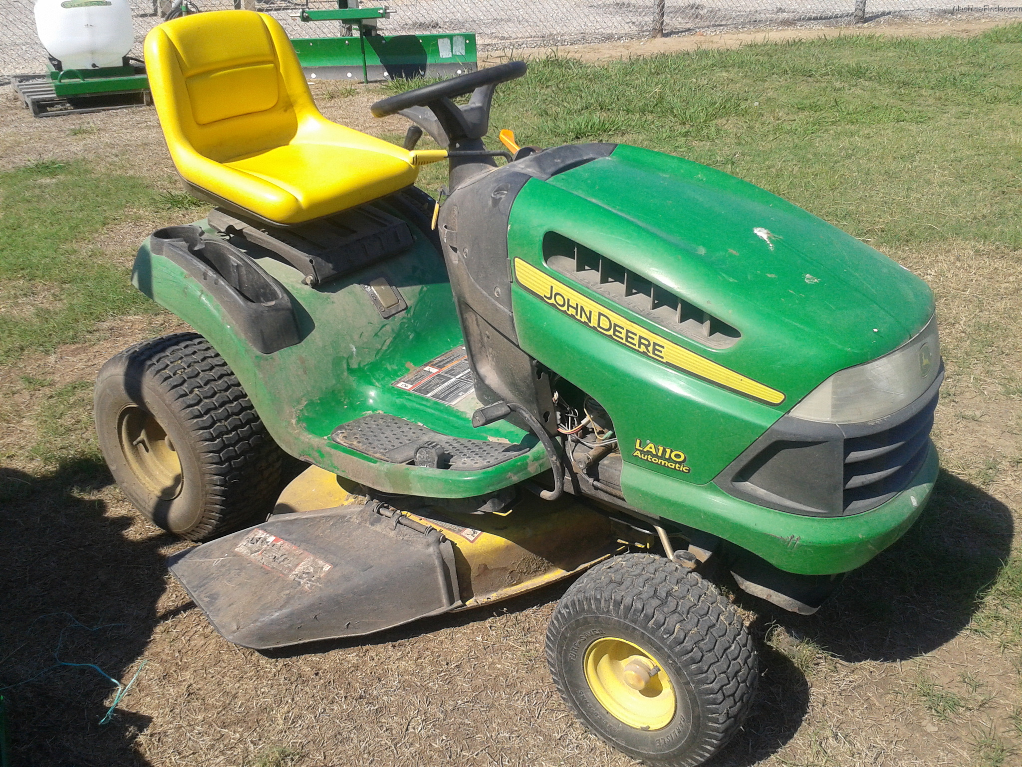 2007 John Deere LA110 Lawn & Garden and Commercial Mowing - John Deere ...