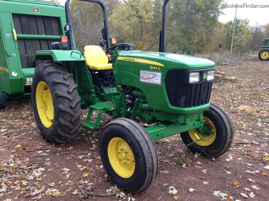 John Deere 5045D Tractors - Utility (40-100hp) - John Deere MachineFinder