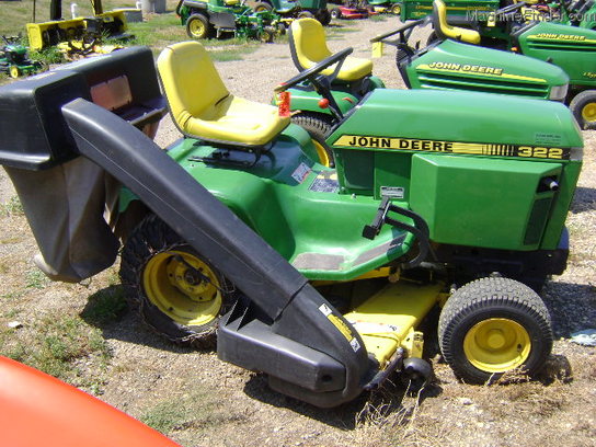 1991 John Deere 322