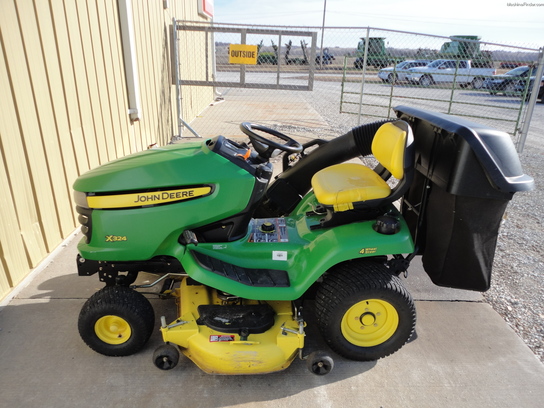 2009 John Deere X324 Lawn & Garden and Commercial Mowing - John Deere ...