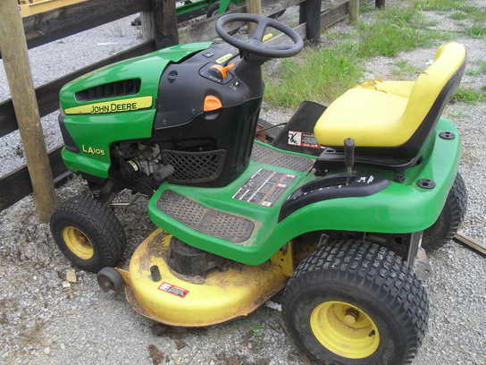 2010 John Deere LA105 Lawn & Garden and Commercial Mowing - John Deere ...