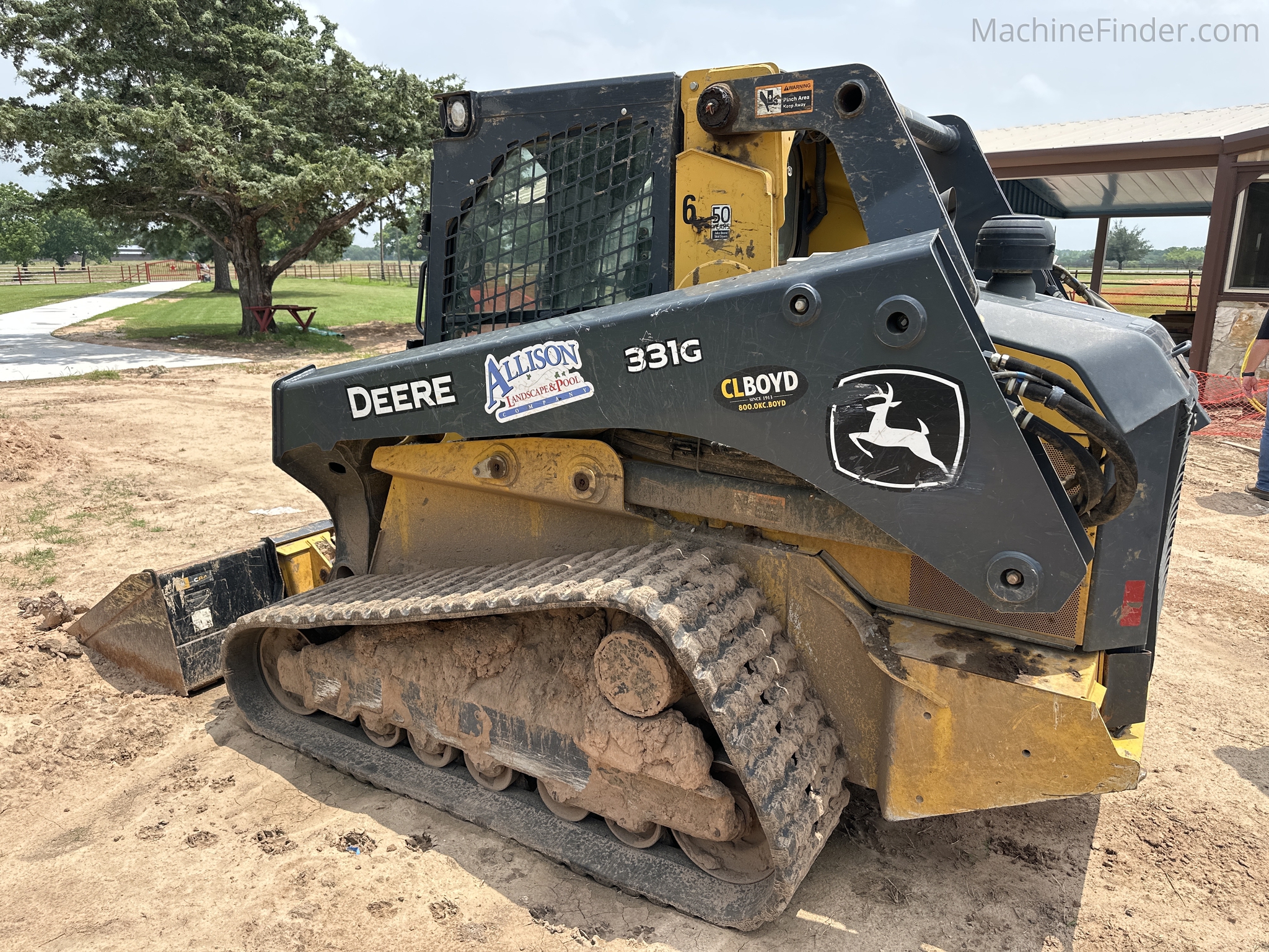 2020 John Deere 331G Image 2