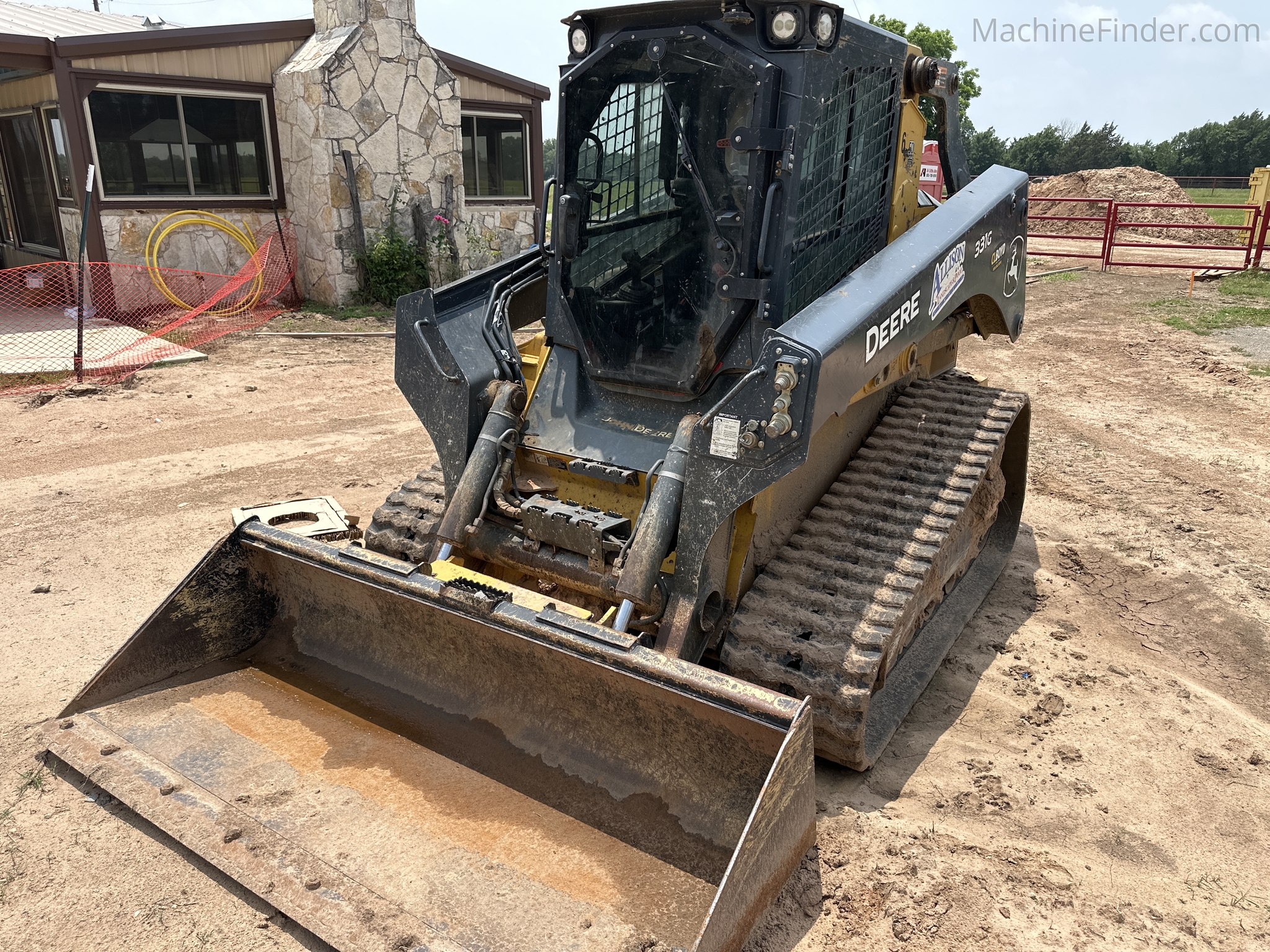 2020 John Deere 331G Image 1