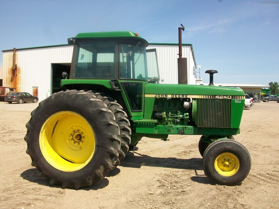 1979 John Deere 4240