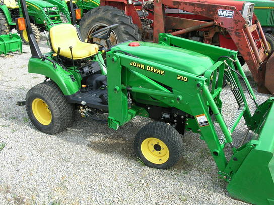 John Deere 2210 Tractors - Compact (1-40hp.) - John Deere MachineFinder