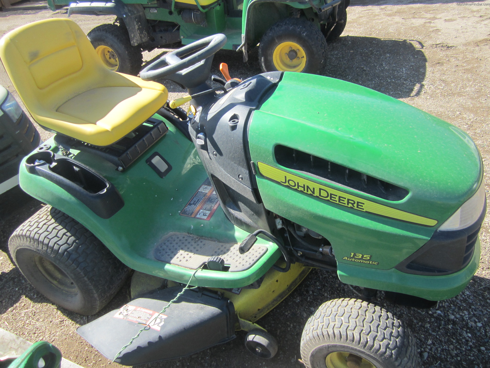 2006 John Deere 135 Lawn & Garden and Commercial Mowing - John Deere ...