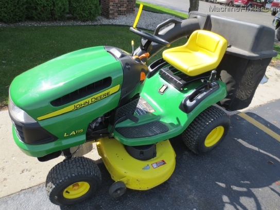 2009 John Deere LA115