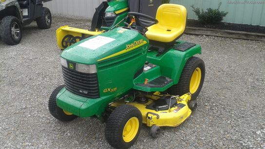 John Deere 335 Riding Mower