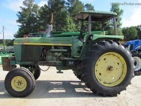 John Deere 4230