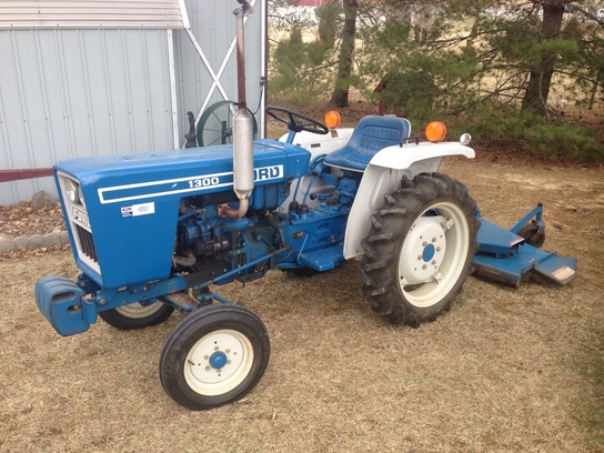 1980 Ford 1300 tractor