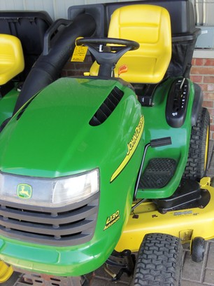 John Deere L130 Lawn & Garden and Commercial Mowing - John Deere ...