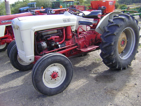 1957 Ford tractor 800 series #5