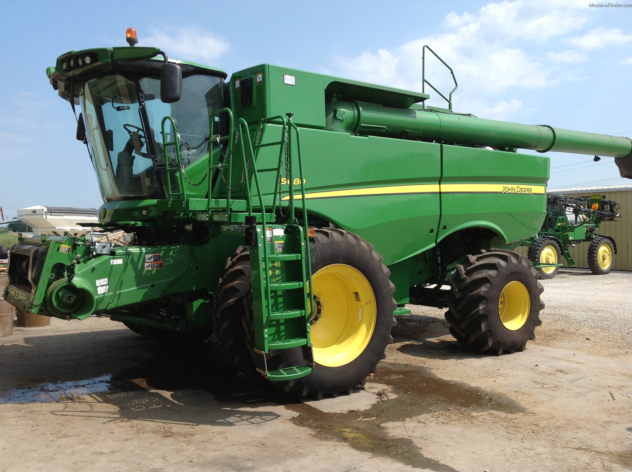 2012 John Deere S680 Combines - John Deere MachineFinder