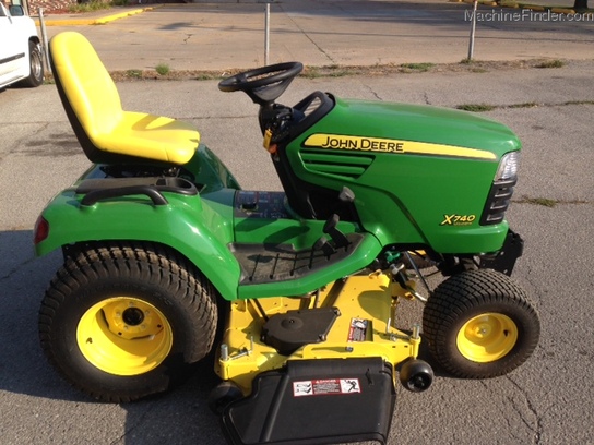 John Deere X740 Lawn & Garden and Commercial Mowing - John Deere ...