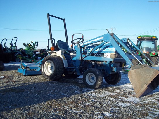 1210 Ford tractor loader #2