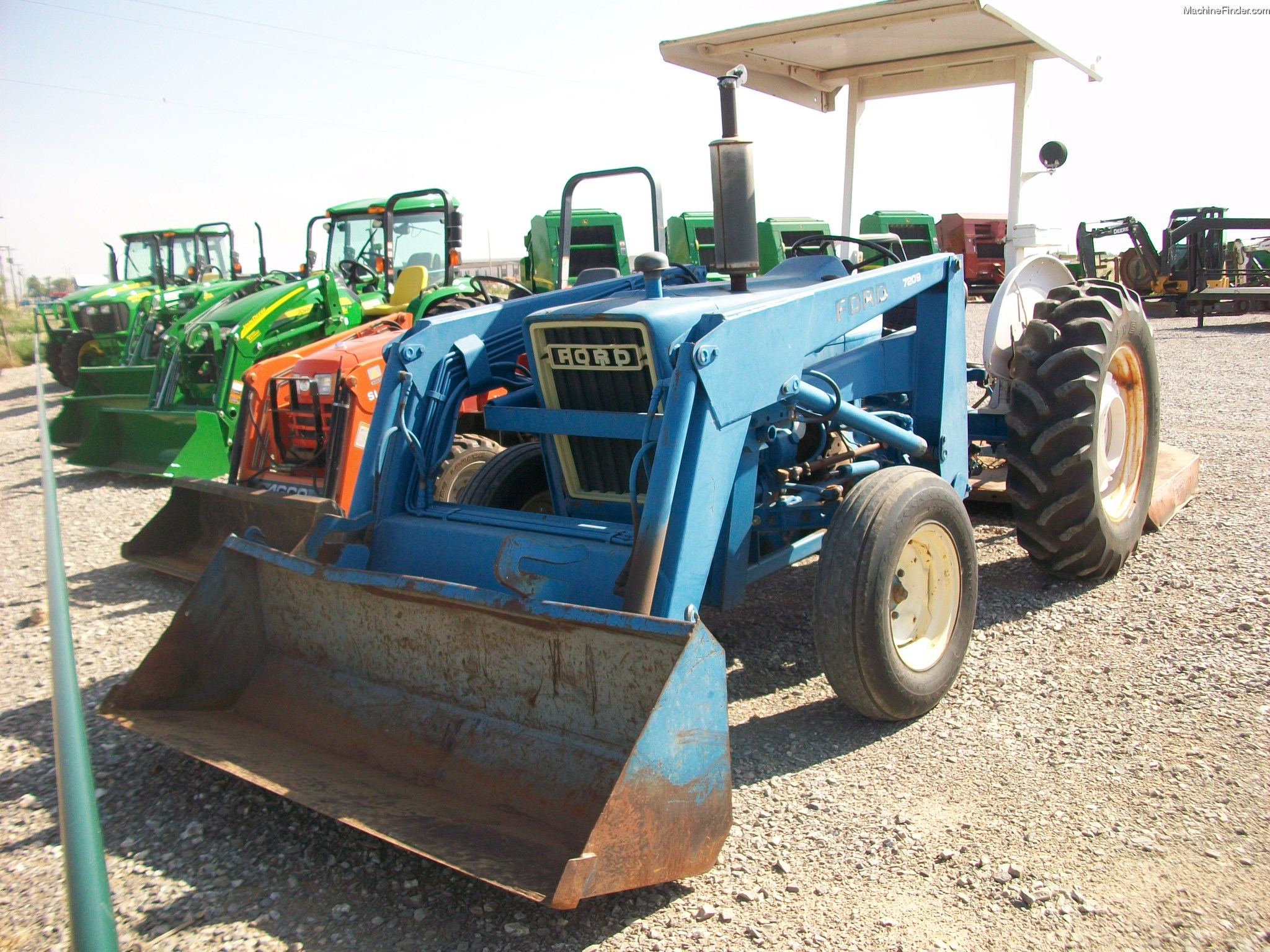 2600 Ford tractor loader #3