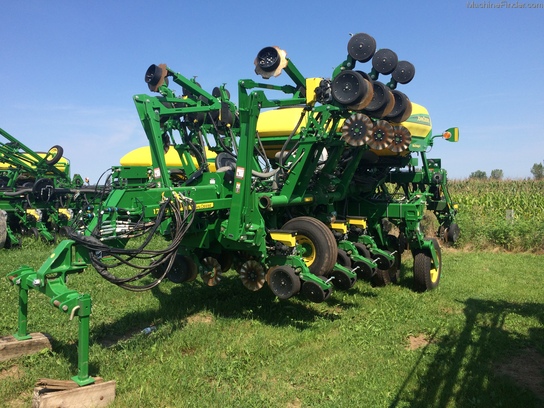 2015 John Deere 1795 - Planters: Drawn - John Deere MachineFinder