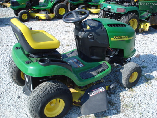 2003 John Deere L110 Lawn & Garden and Commercial Mowing - John Deere ...